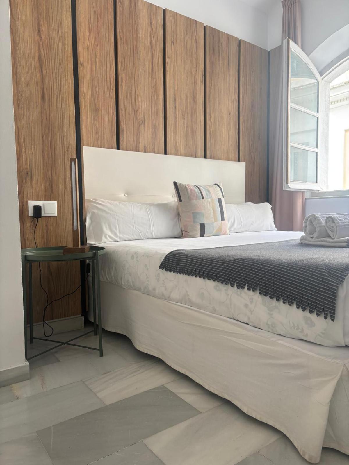 Isa Cadiz Apartment Ngoại thất bức ảnh