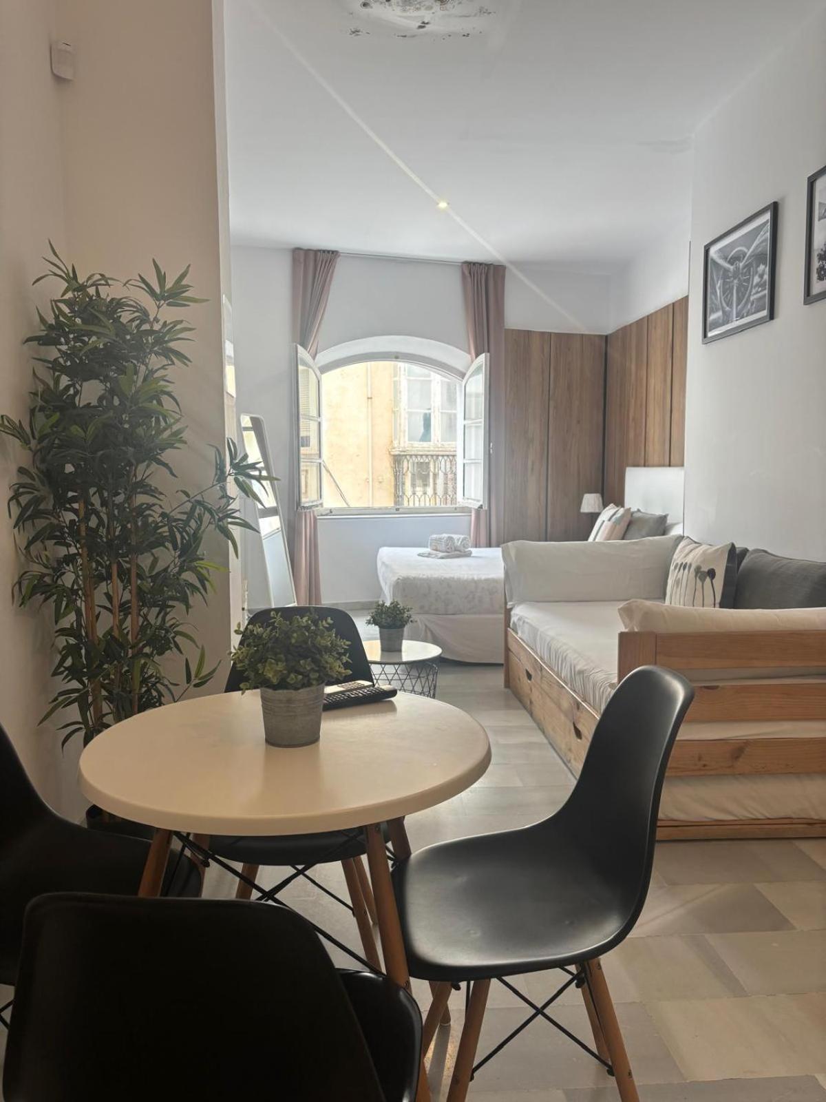 Isa Cadiz Apartment Ngoại thất bức ảnh
